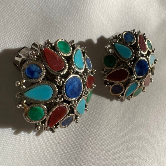 Signed Art Vintage Rainbow Enamel Gold Tone Starburst Estate Clip On Earrings - Picture 8 of 10